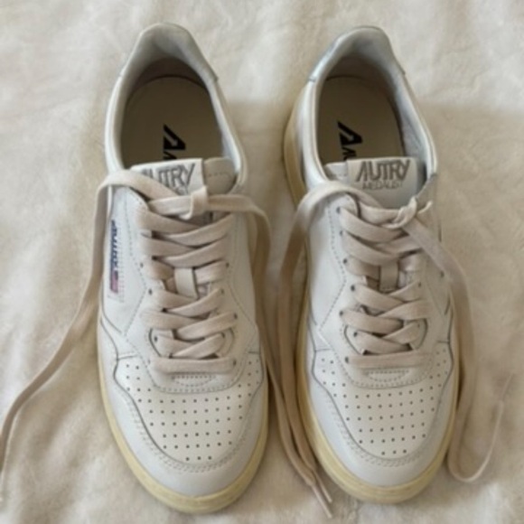 Autry White Leather Sneakers - Picture 4 of 4